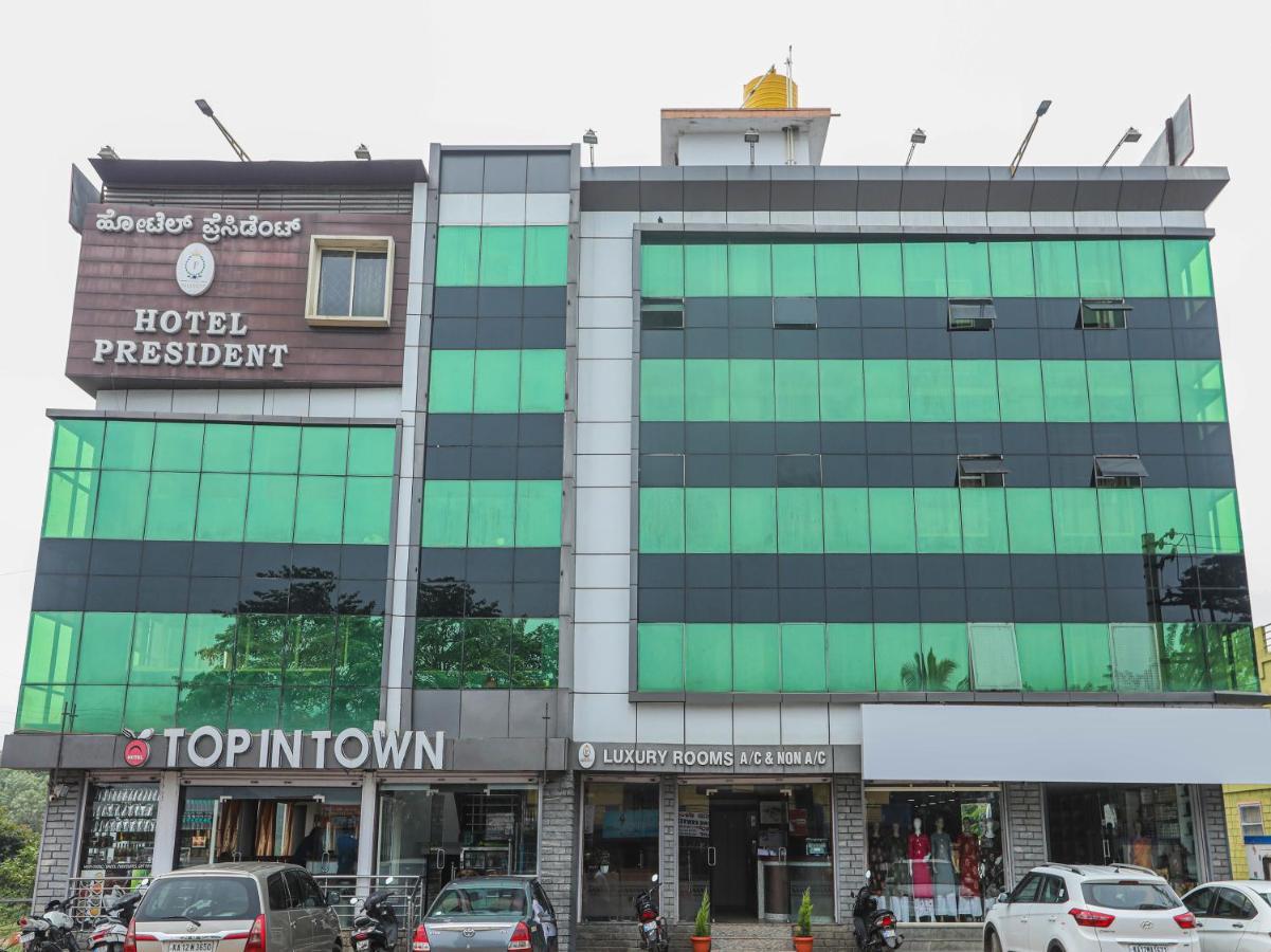 Capital O 84002 Hotel Top In Town President Kushālnagar Eksteriør billede